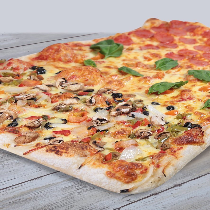 Pizza Gigante por tercios de la casa (6 a 8 pers.)