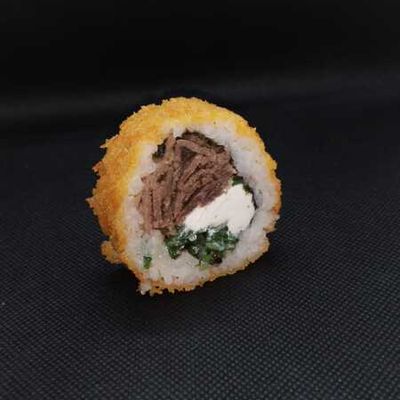 40. Carne de Vacuno, Palta, Cebollín. Apanado en Panko