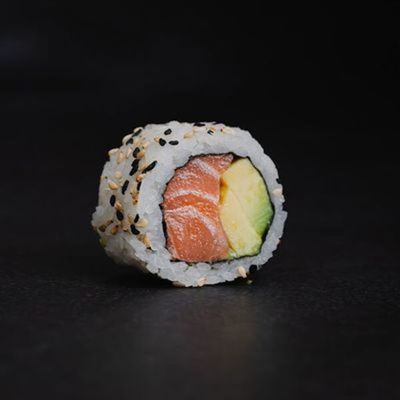 15. Salmón, Palta,  Queso Crema 