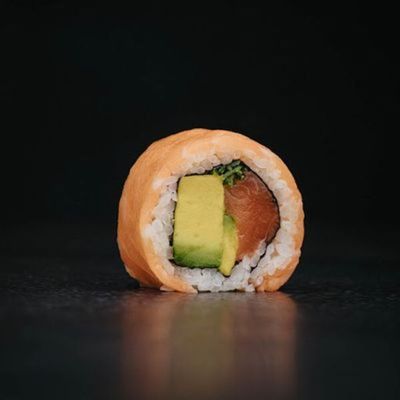 37. Salmón, Palta, Ciboulette 