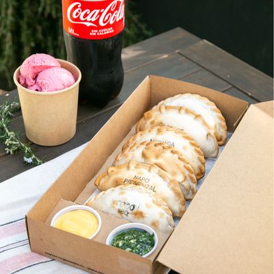 Pack 3 - 6 Empanadas + Bebida 1,5 lts + Helado x 1/2 lt