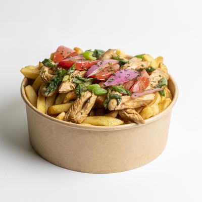 Papas Fritas con Pollo salteado