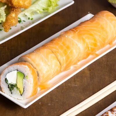 23. Sake cheese roll