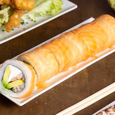 26. Ebi sake roll