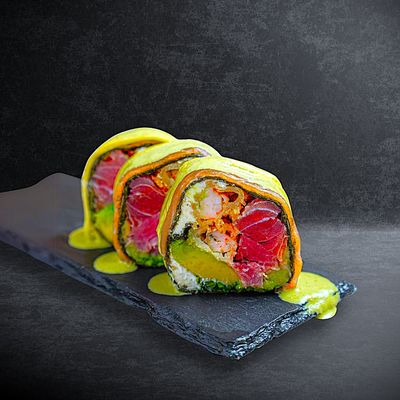 Q. Tuna Ebi Oriental roll