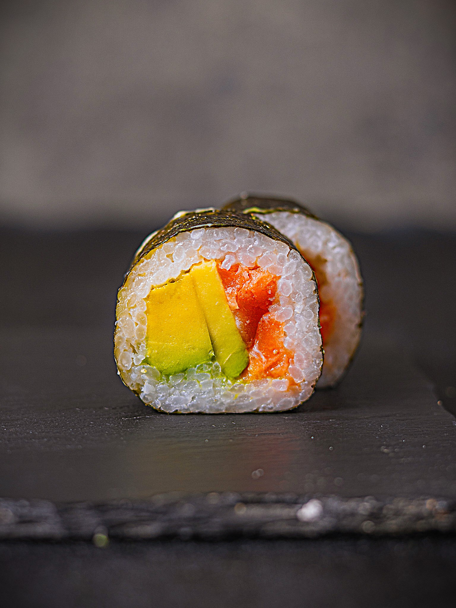 82. sake maki