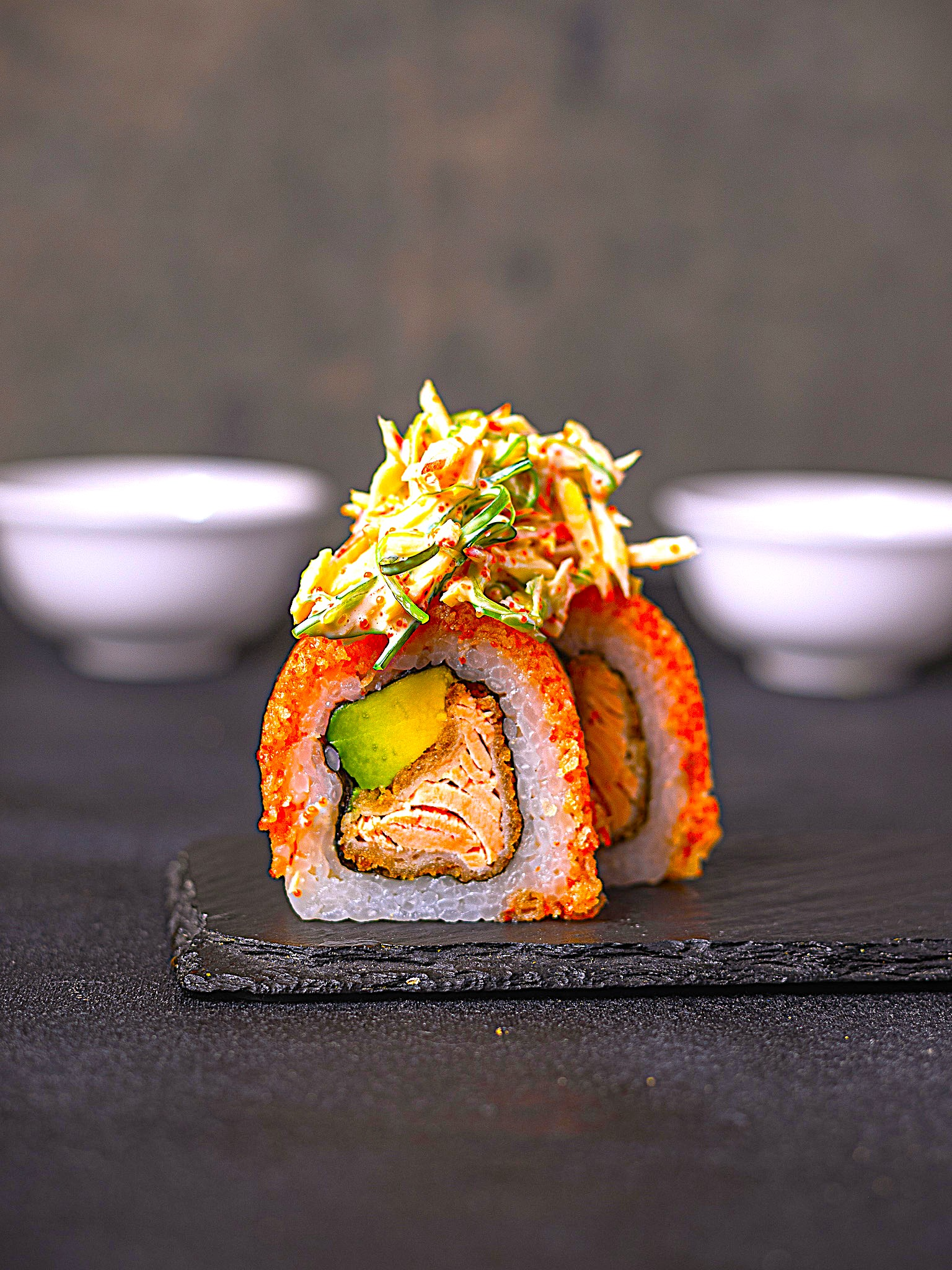 Sake dinamita roll
