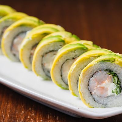 Avocado Ebi Cheese Roll