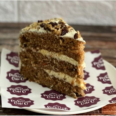 Torta de Zanahoria con frosting 