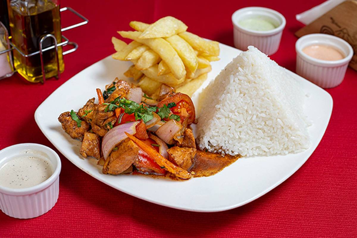  Pollo Salteado