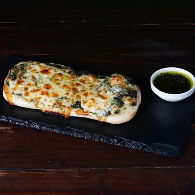 Focaccia Pesto y Queso
