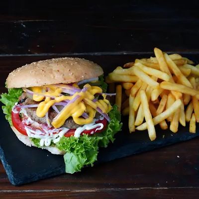 Brutal Classic + Papas Fritas Sin Gluten