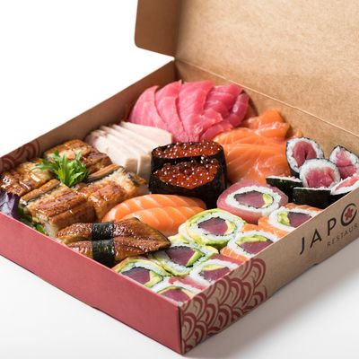 Sushi Sashimi Deluxe 