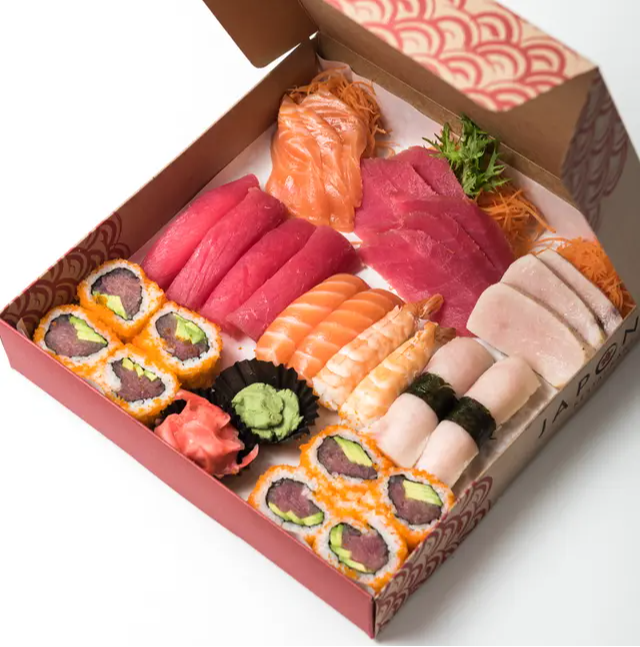 Sushi Sashimi Para Dos (31 Piezas).