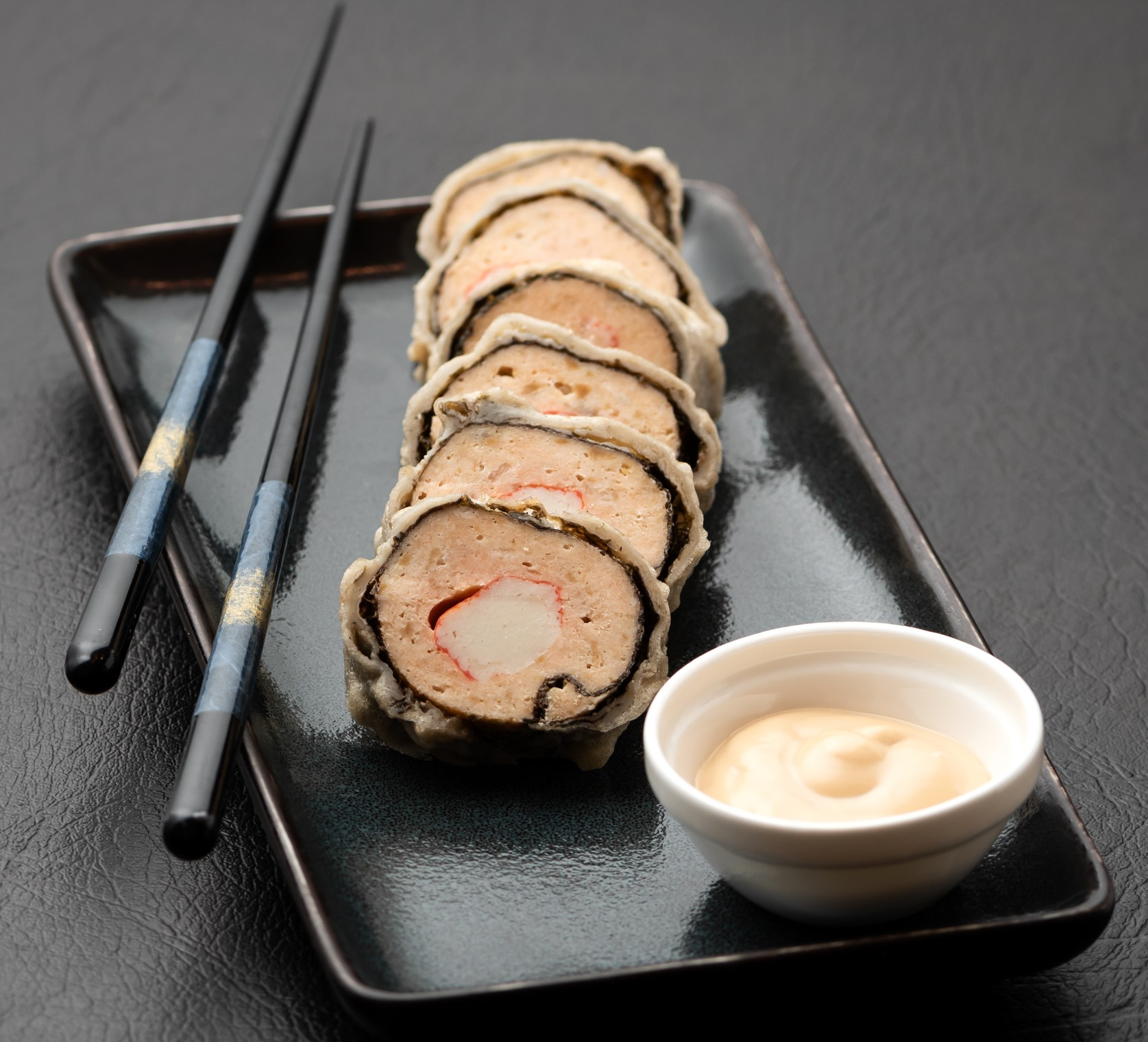 Salmón frito Roll