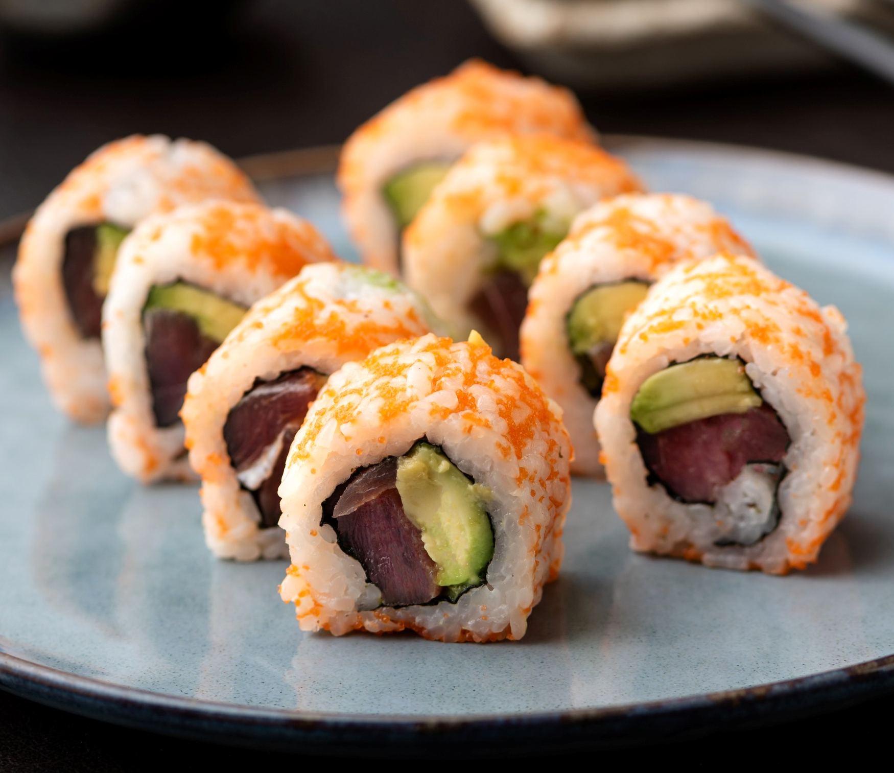 Uramaki Masago — 8 piezas