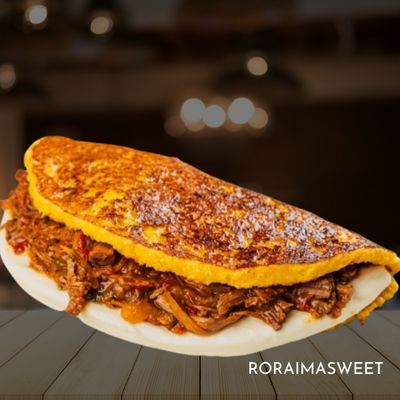 Cachapa con Mechada y queso 