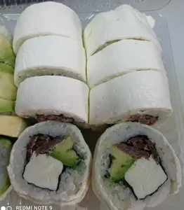 63. Carne, Queso crema, Palta
