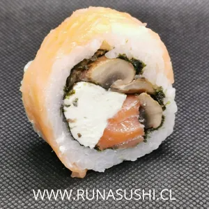 10. Salmón, Queso crema, Champiñón.