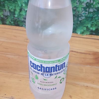 Agua Con Gas