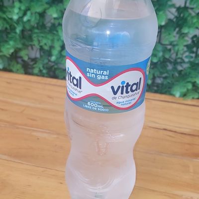Agua Sin Gas
