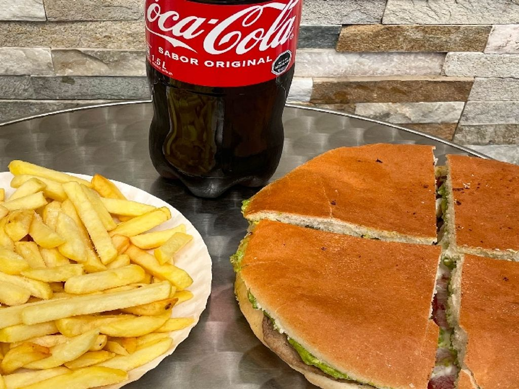 Combo 2 - Churrasco Grande + Papas Grandes + Bebida 1.5lt