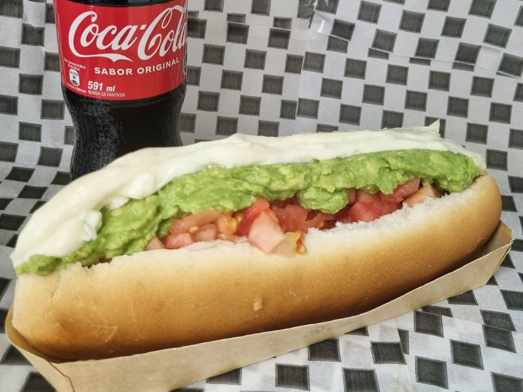 Combo 6 Completo Grande + Coca Cola 500cc
