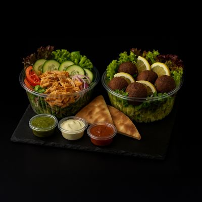 Siraj falafel + 2 pan pitas + 2 salsas
