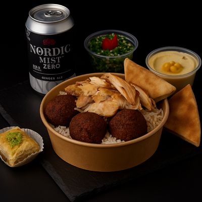Menú  ejecutivo Pollo & falafel + bebestible + 1 dulce árabe + 1 pan pita + 1 salsa