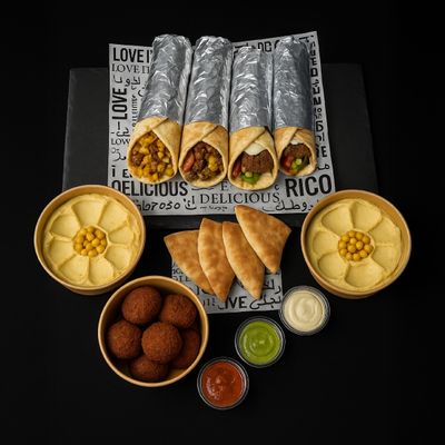 Promo 9: 4 Shawarma mixto o pollo & falafel + 8 Falafel + 2 Hummus + 4 Salsas