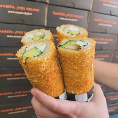 HAND ROLL + SHOT DE CEVICHE + BEBIDA 200ML.