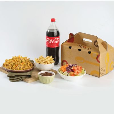 Arroz con Pollo 4 porciones Paq Familiar + Coca-Cola 1.5 litros