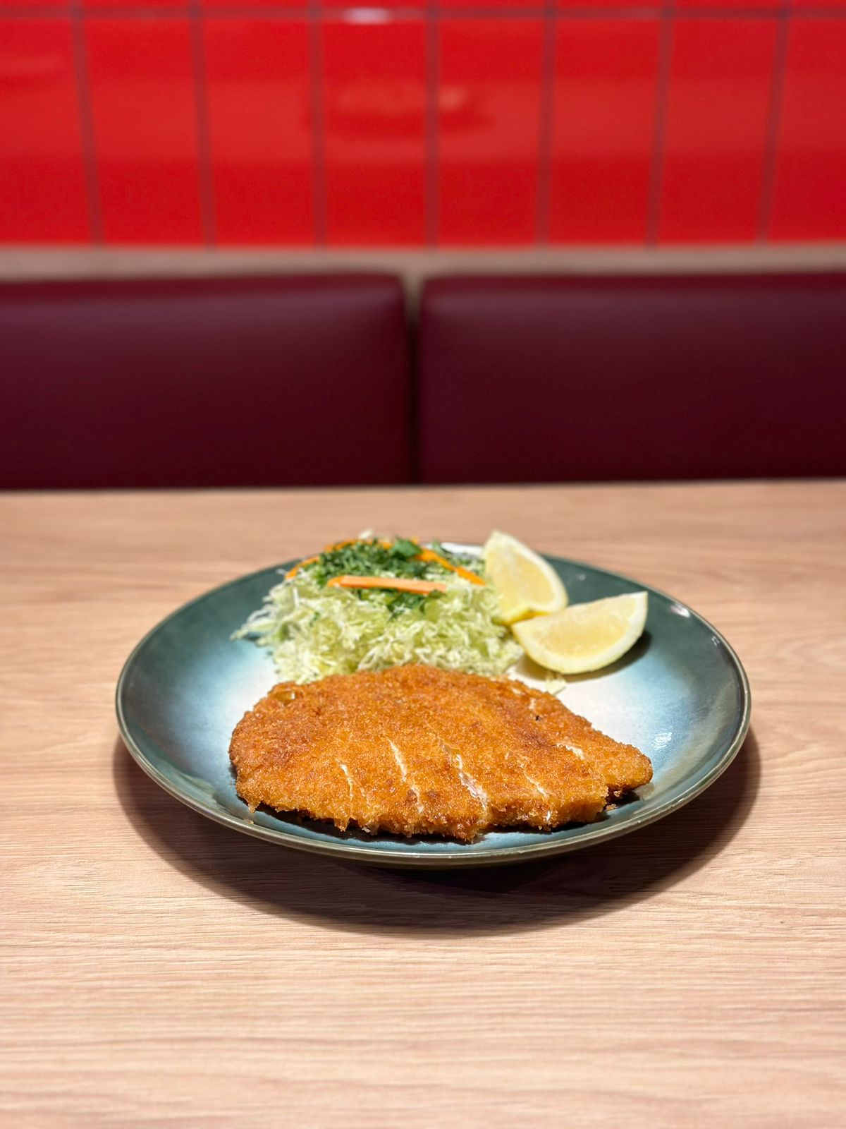 Katsu de Pollo con acompañamiento 