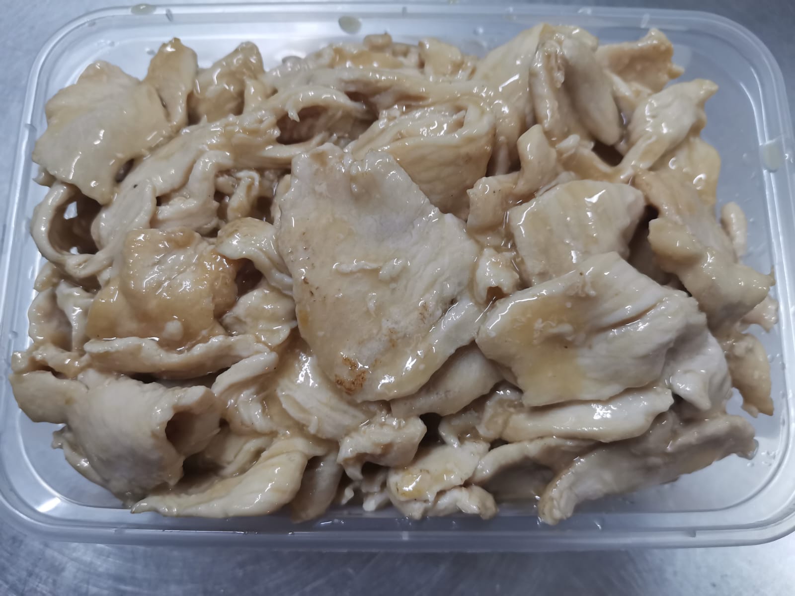 Colación-Pollo Solo con acompañamiento