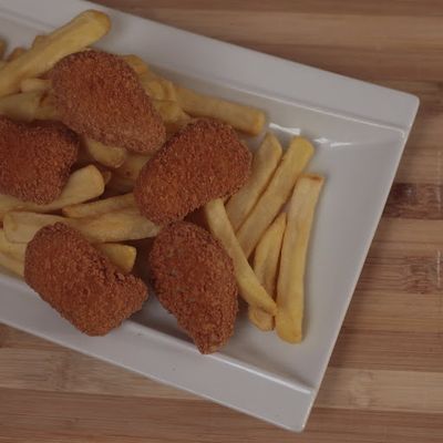 PAPAS FRITAS + NUGGETS DE POLLO