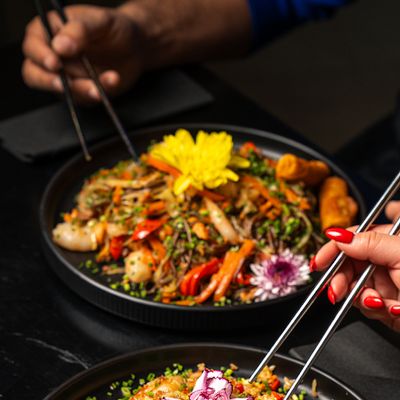 Yakisoba Salmon/Pollo