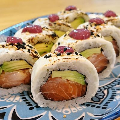 ROLL SALMON ENV QUESO CREMA