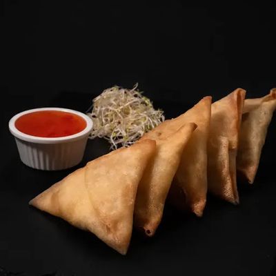32 Empanadas Camarón Queso 4 Und
