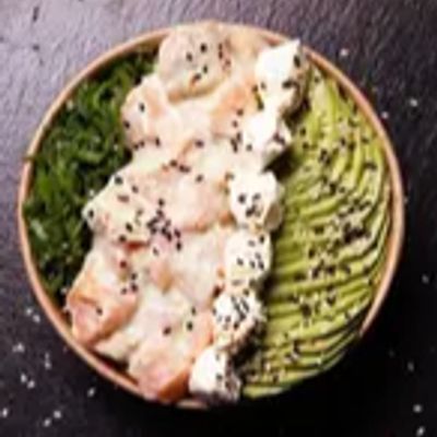 Sushi bowl sake nikkei
