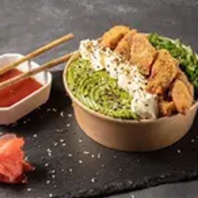 Sushi bowl pollo crocante