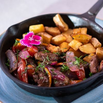 Ancestral Lomo Saltado