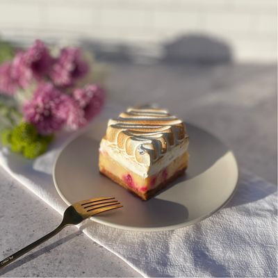 Lemon and Raspberry Pie