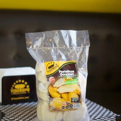 10 Pastelitos de Queso crudos