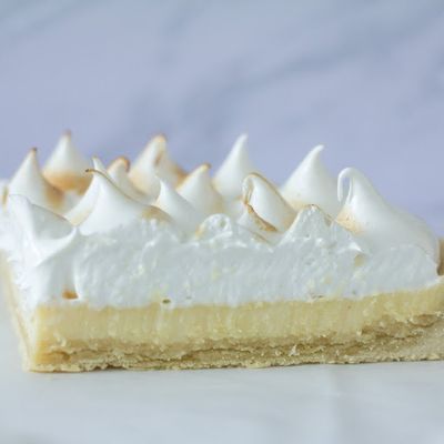 Postre Pie De Limon En Trozo