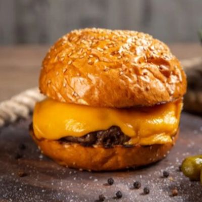 HAMBURGUESA 4 QUESOS