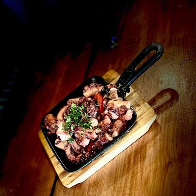 Pulpo al pil pil