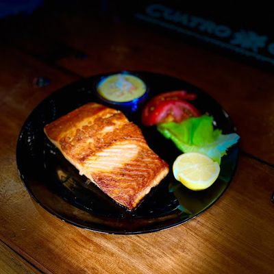 Salmón a la plancha o Frito