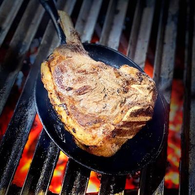 Tomahawk  800 gr