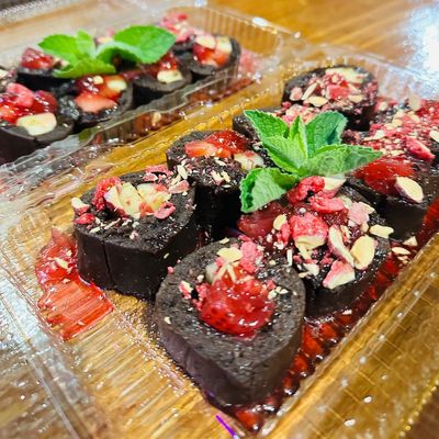 BROWNIE ROLL