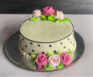 Queque puntitos con rosas